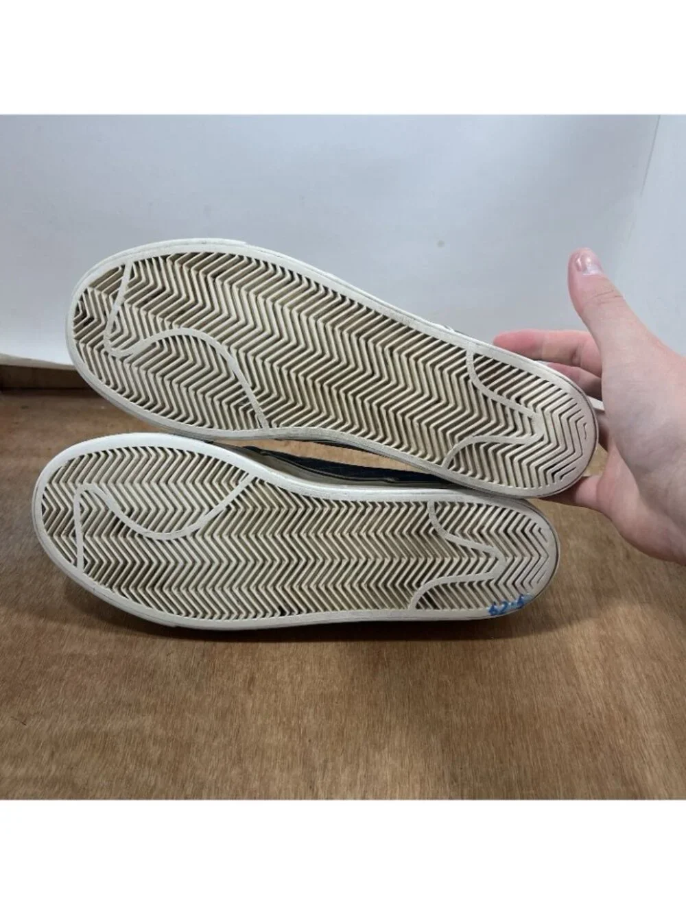 Nike please review